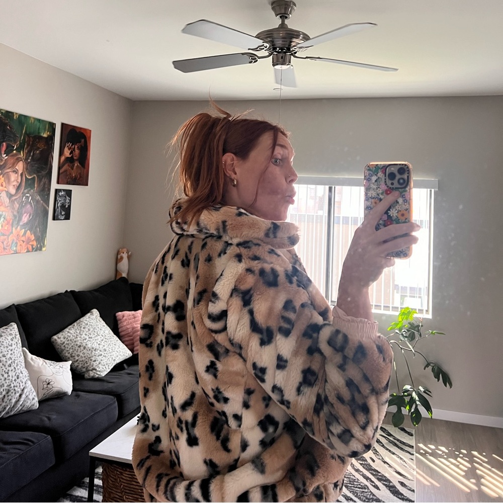 Leopard Fur Jacket - Picture 2 of 3